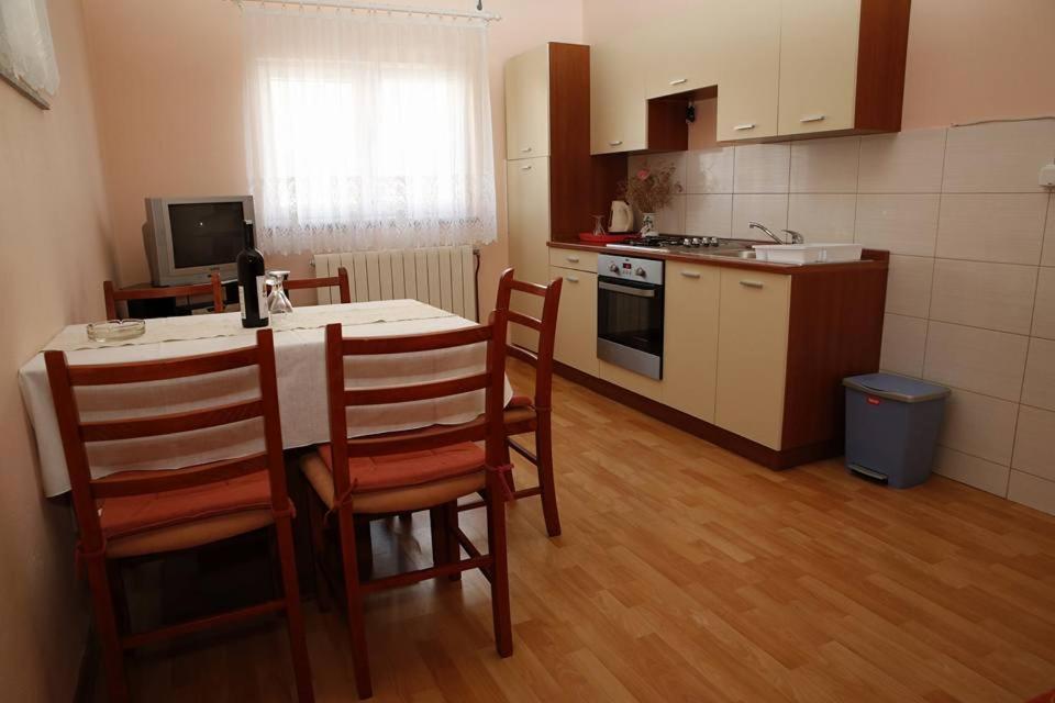 Ivic Apartments Vodice Croatia ภายนอก รูปภาพ